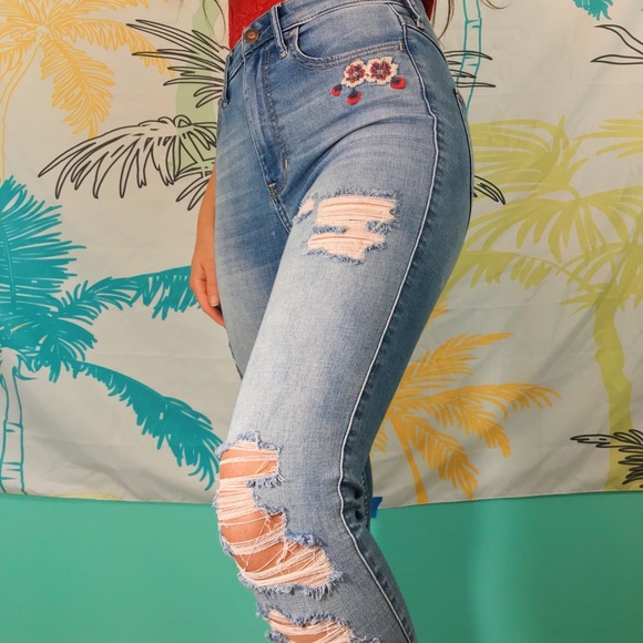 ❌SOLD❌ - Picture 2 of 8